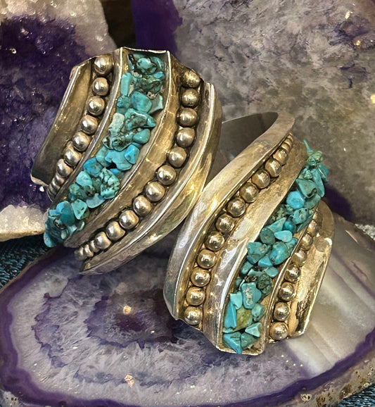 Vintage Sterling Silver Mexico Turquoise & Ball Clamper Hinge Bracelet