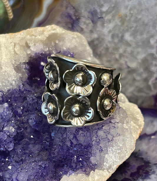 Sterling Silver Modern Taxco Mexico Ring With 3d Flowers Size 7.5-9.25