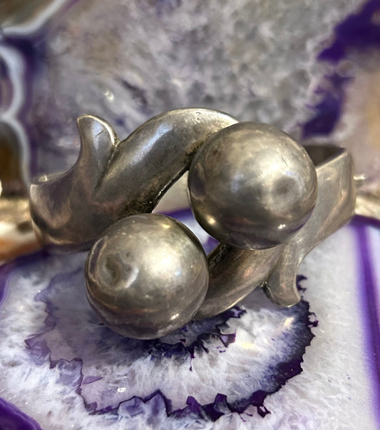 Vintage Mexico Sterling Silver Modernist Chunky Ball Hinge Bangle Bracelet