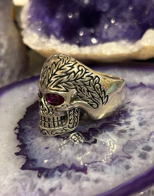 Sterling Silver Large Skull With Ruby Eyes And Leaves Design Ring Size 10