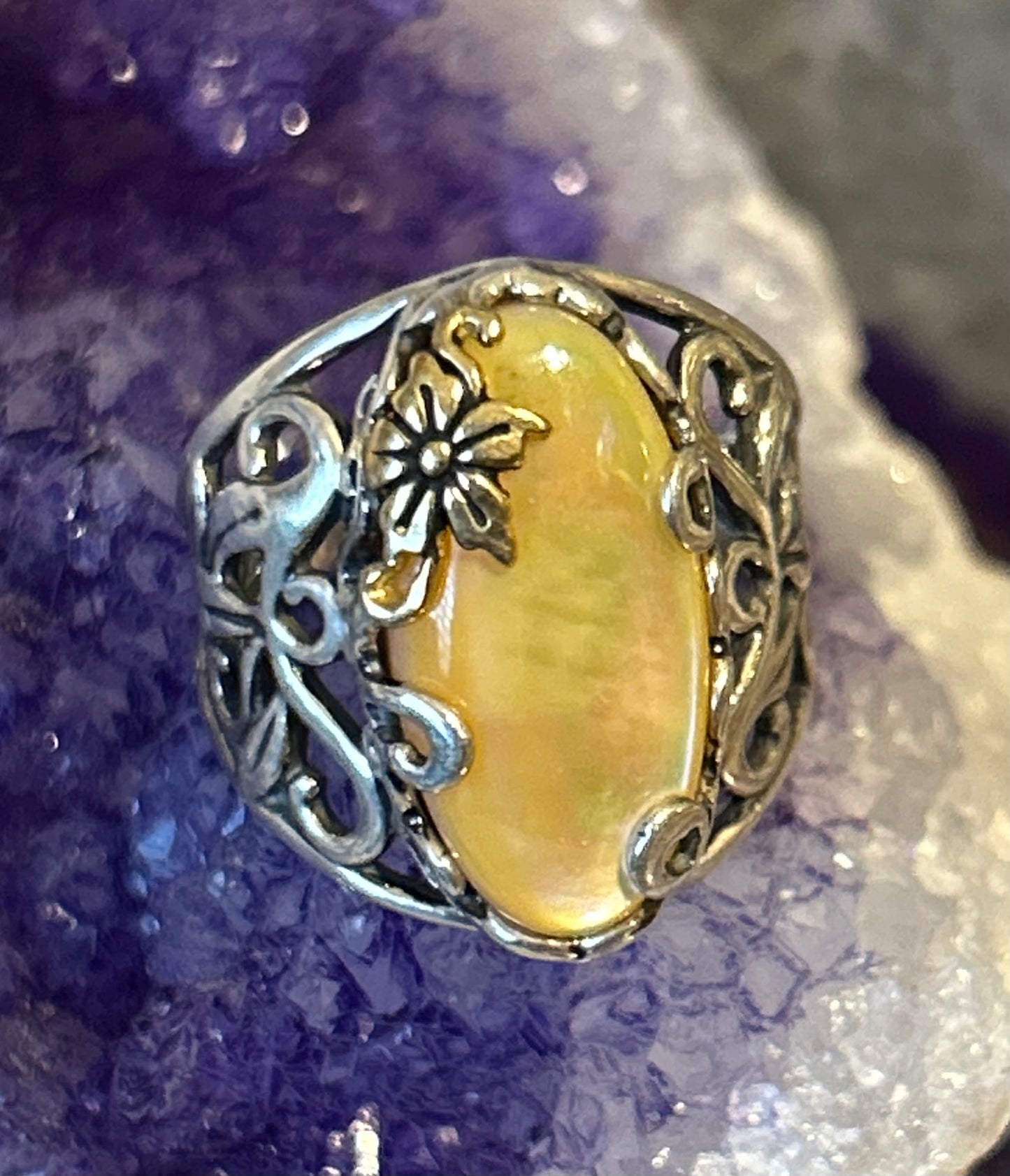 Sterling Silver Relios Yellow Mother Of Pearl w/ Flower Ring Size 7.5