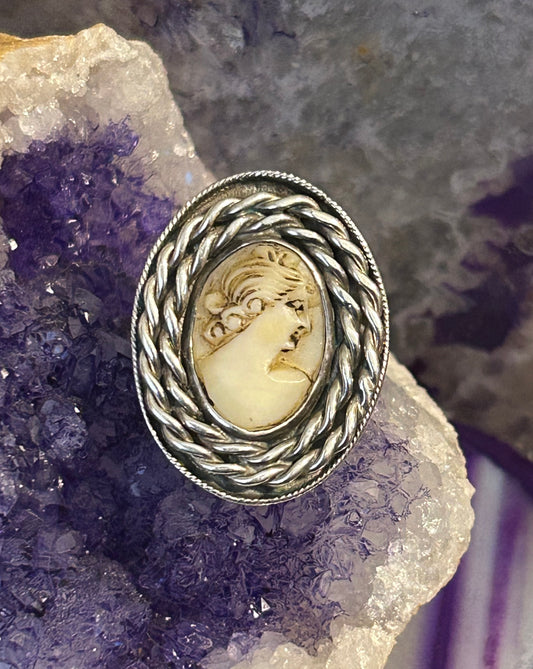 Sterling Silver Vintage Cameo Ring W/ Rope Border Size 6.5