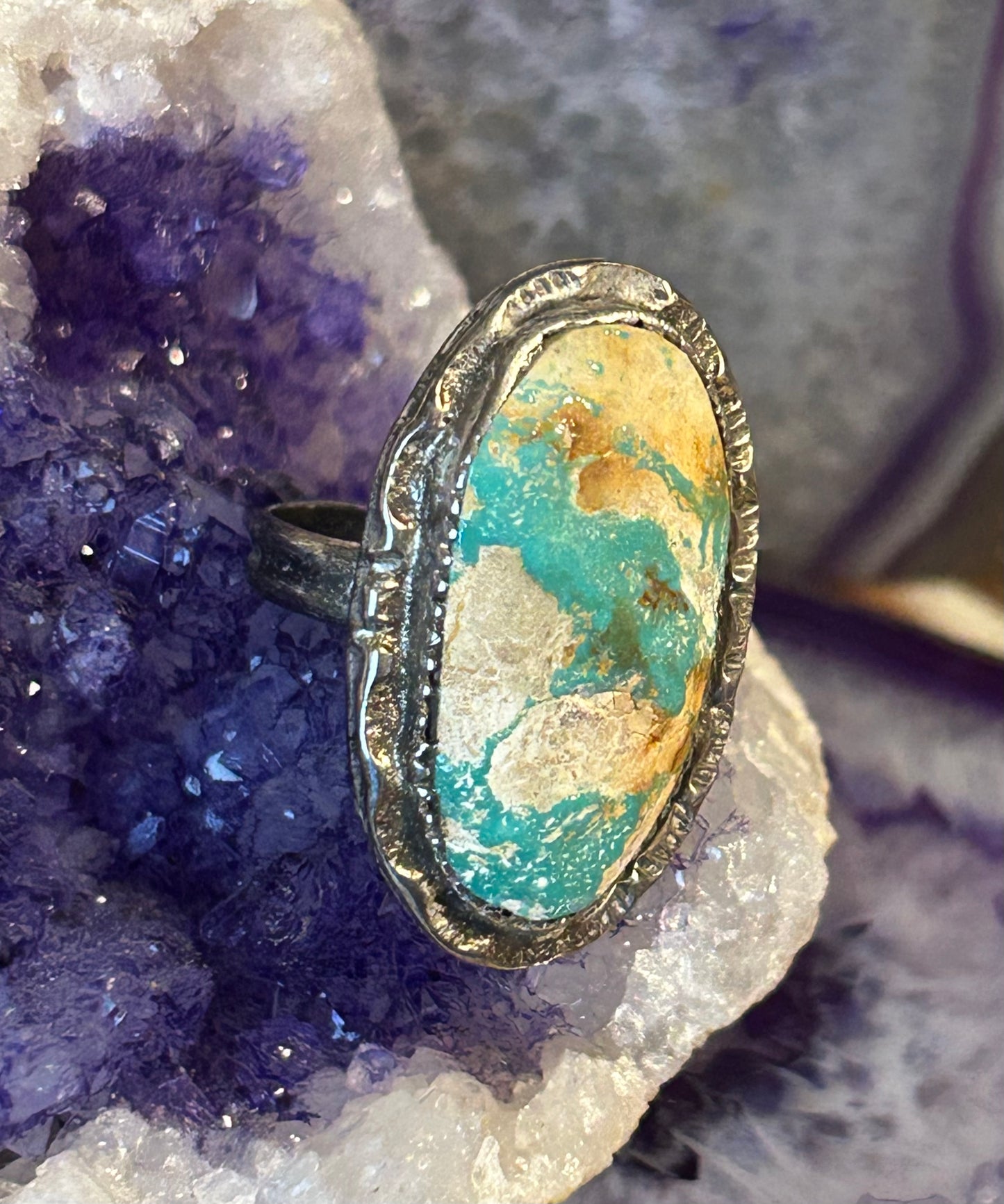 Vintage Southwest Sterling Silver Handmade Natural Turquoise Ring Size 8.25