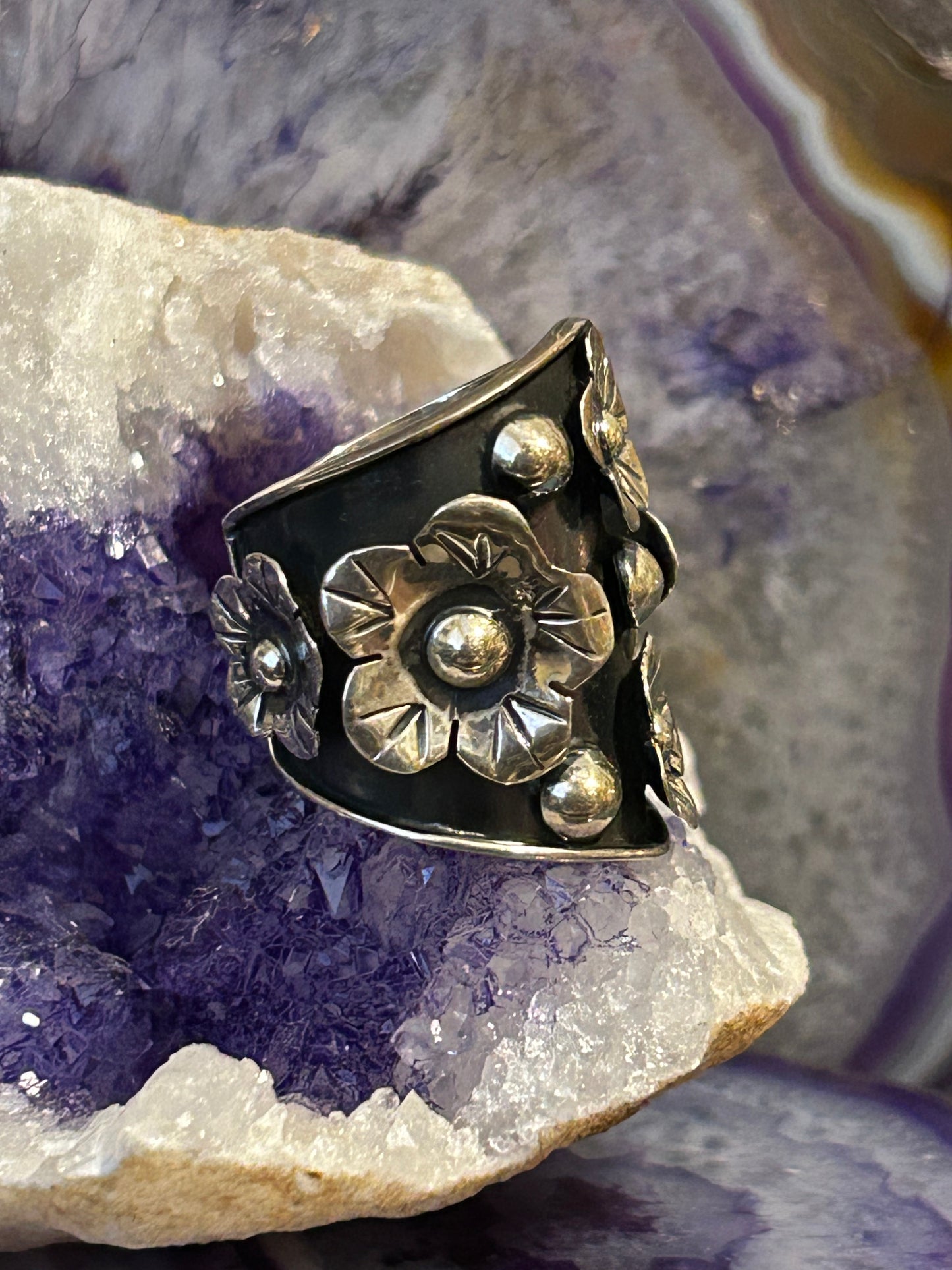 Sterling Silver Taxco Mexico Wide Flowers And Balls Ring Size 5-7