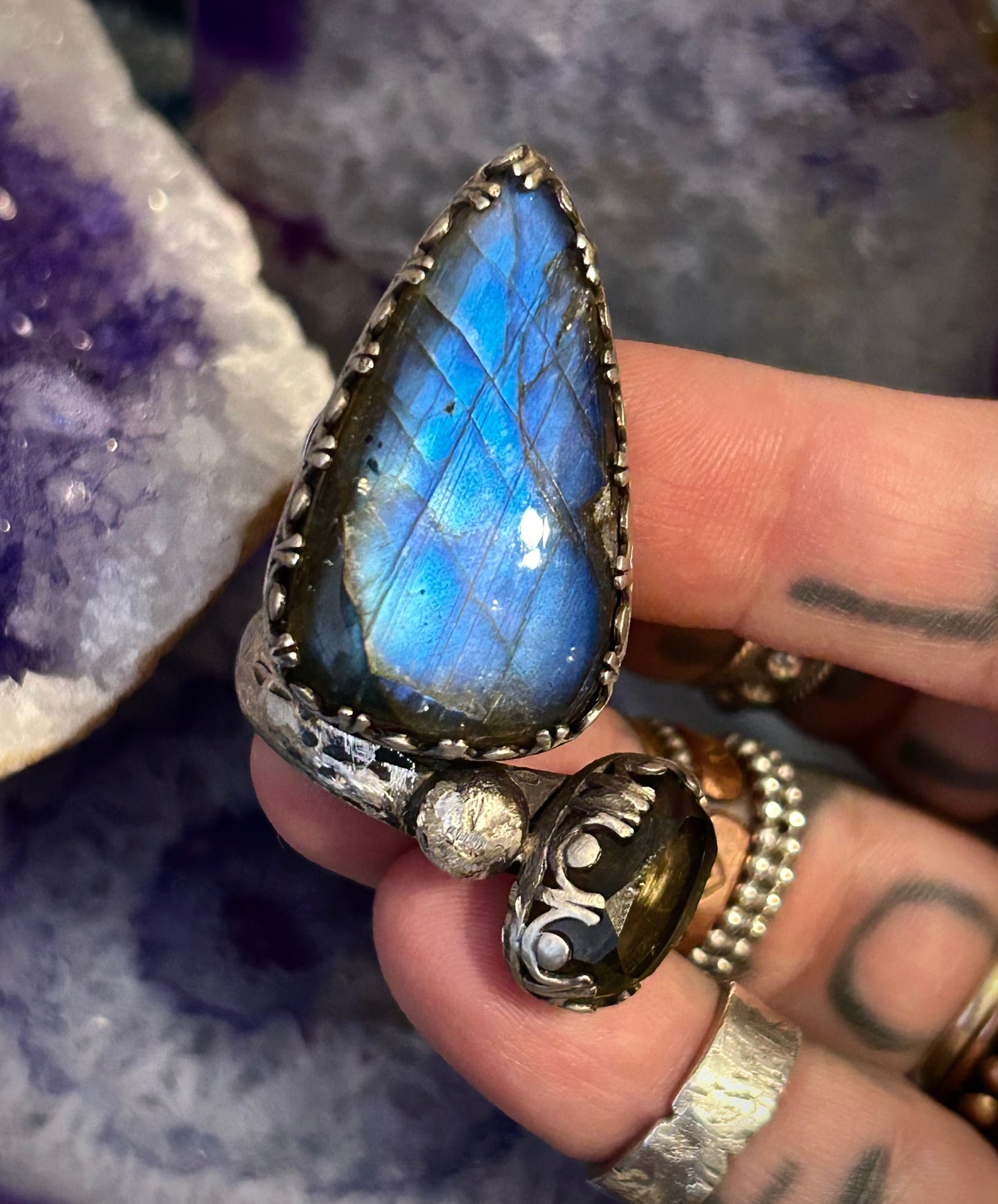 GUZ LOVE NO.99 • Sterling Silver, Labradorite, & Smokey Quartz Ring