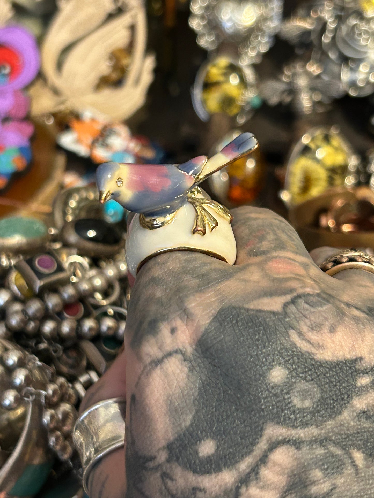 Vintage Gold Tone And Enamel 3D Bird Ring Size 6