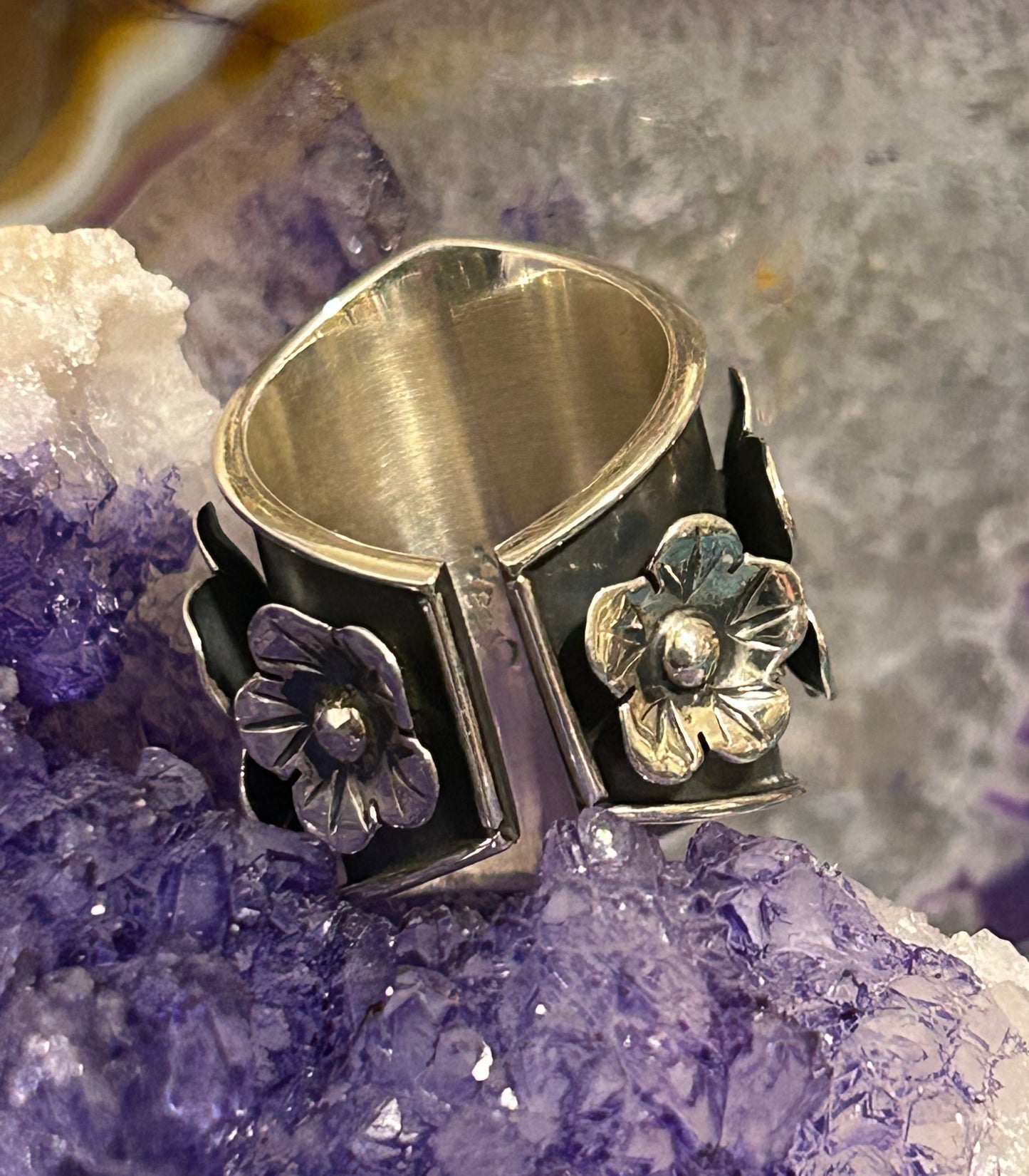 950 Silver Taxco Mexico Large Skull And Flowers Ring Sz 7-8.5