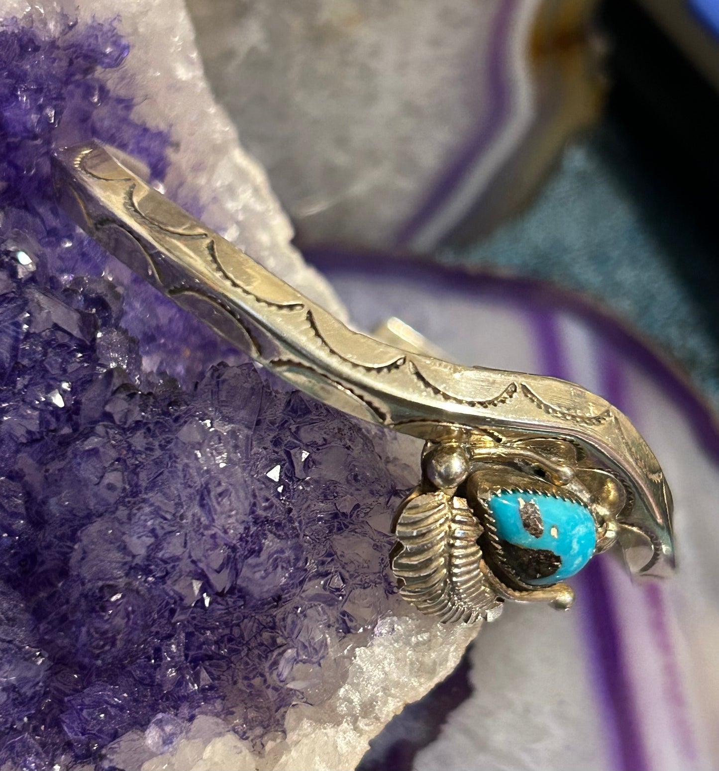 Sterling Silver NC NAVAJO Signed Turquoise Stamp Work Carinated Cuff Bracelet