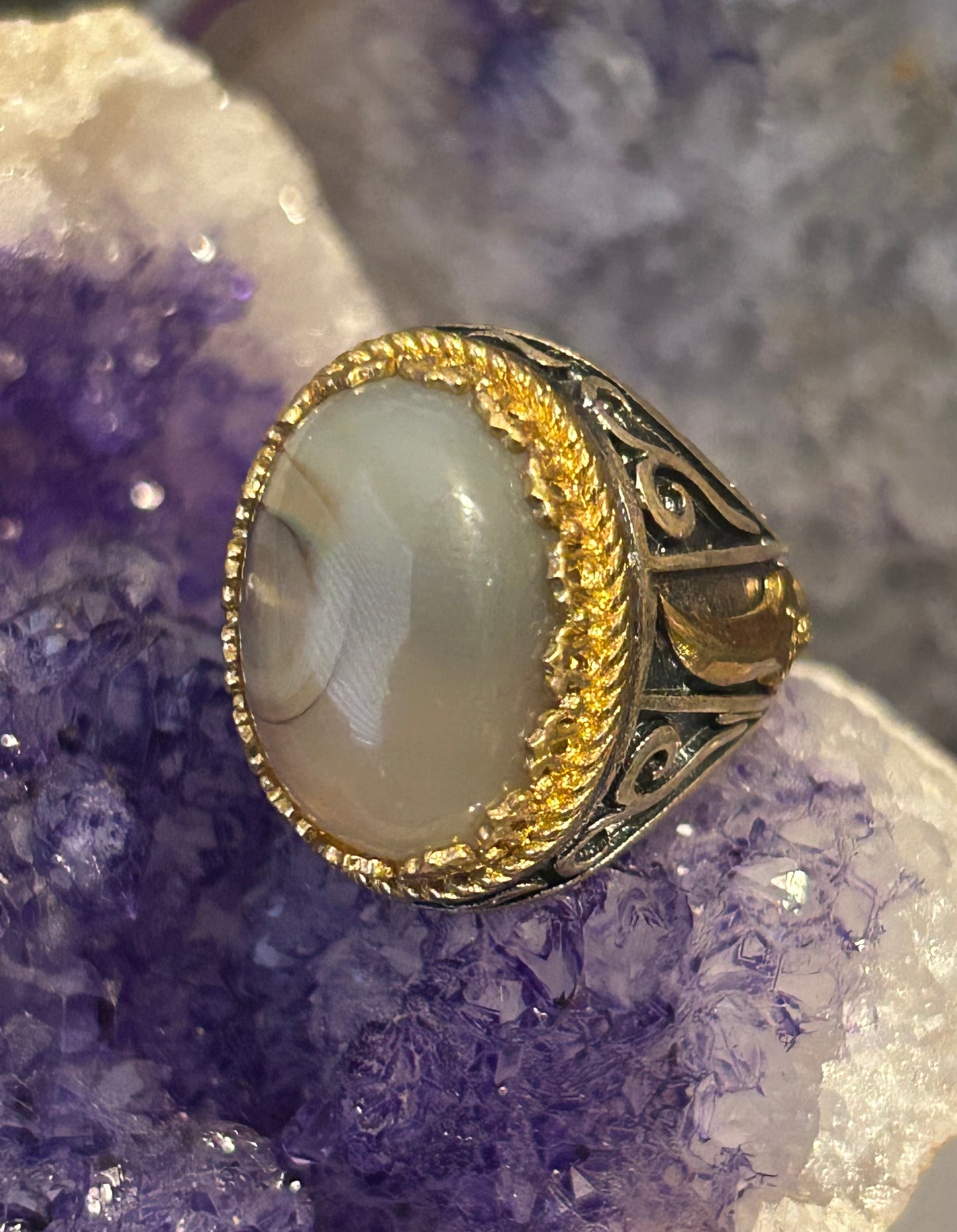 Sterling Silver Chunky Turkish Signet Style Agate w/ Daggers Ring • Size 8