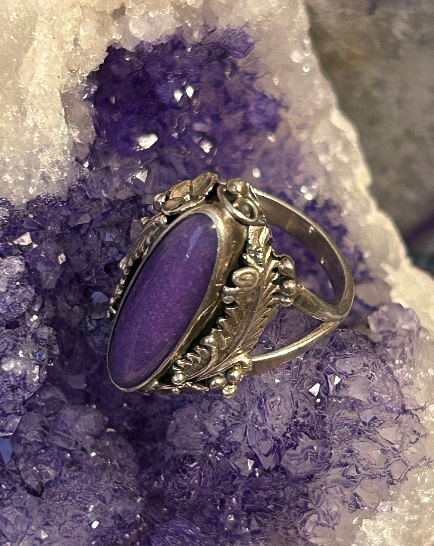 Vintage Sterling Silver Navajo RAMONA Purple Stone & Flowers Signed Ring Sz 8