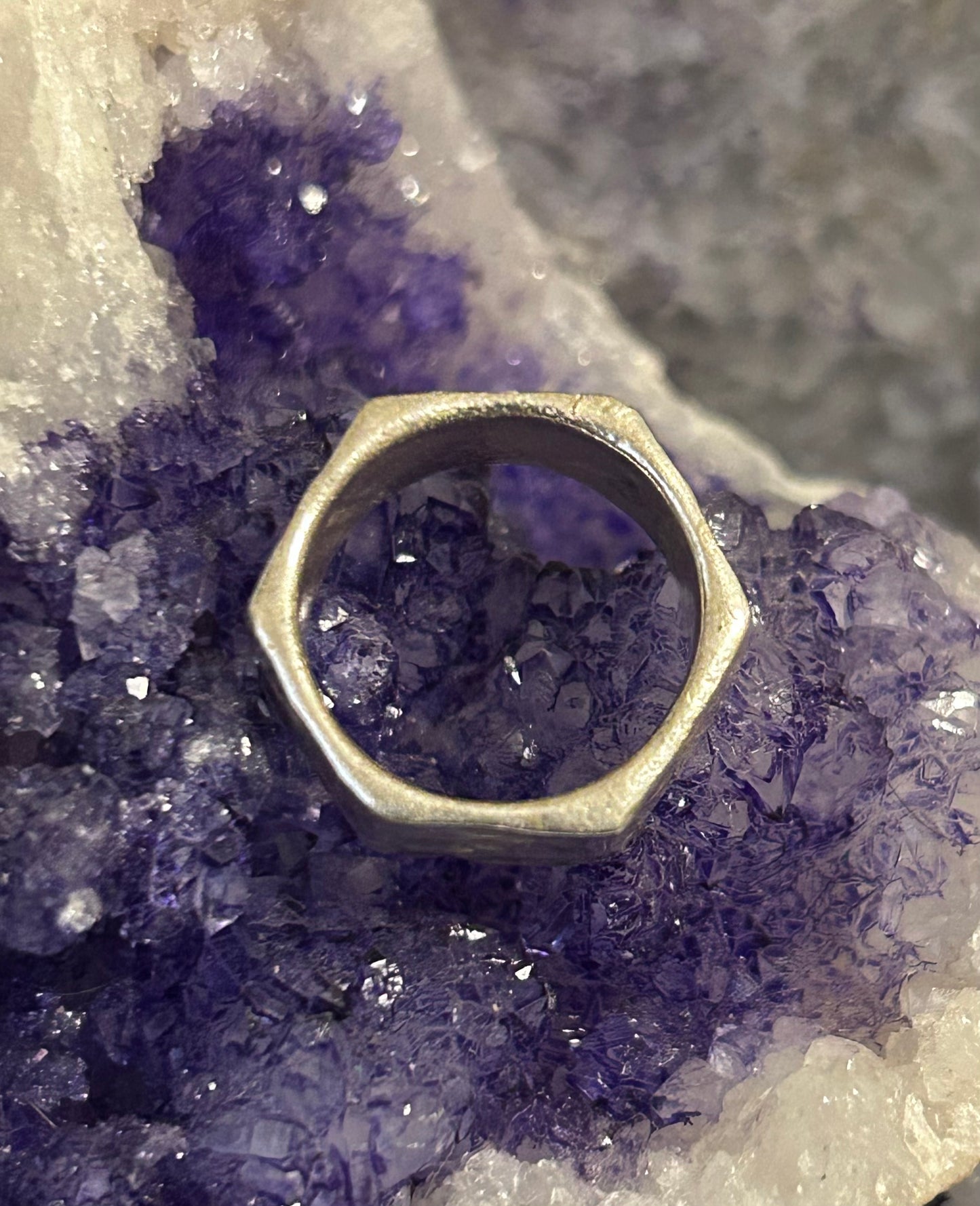 Sterling Silver Hammered Hexagon Wide Band Ring • Size 6
