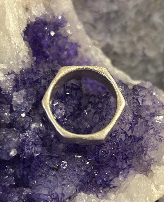 Sterling Silver Hammered Hexagon Wide Band Ring • Size 6