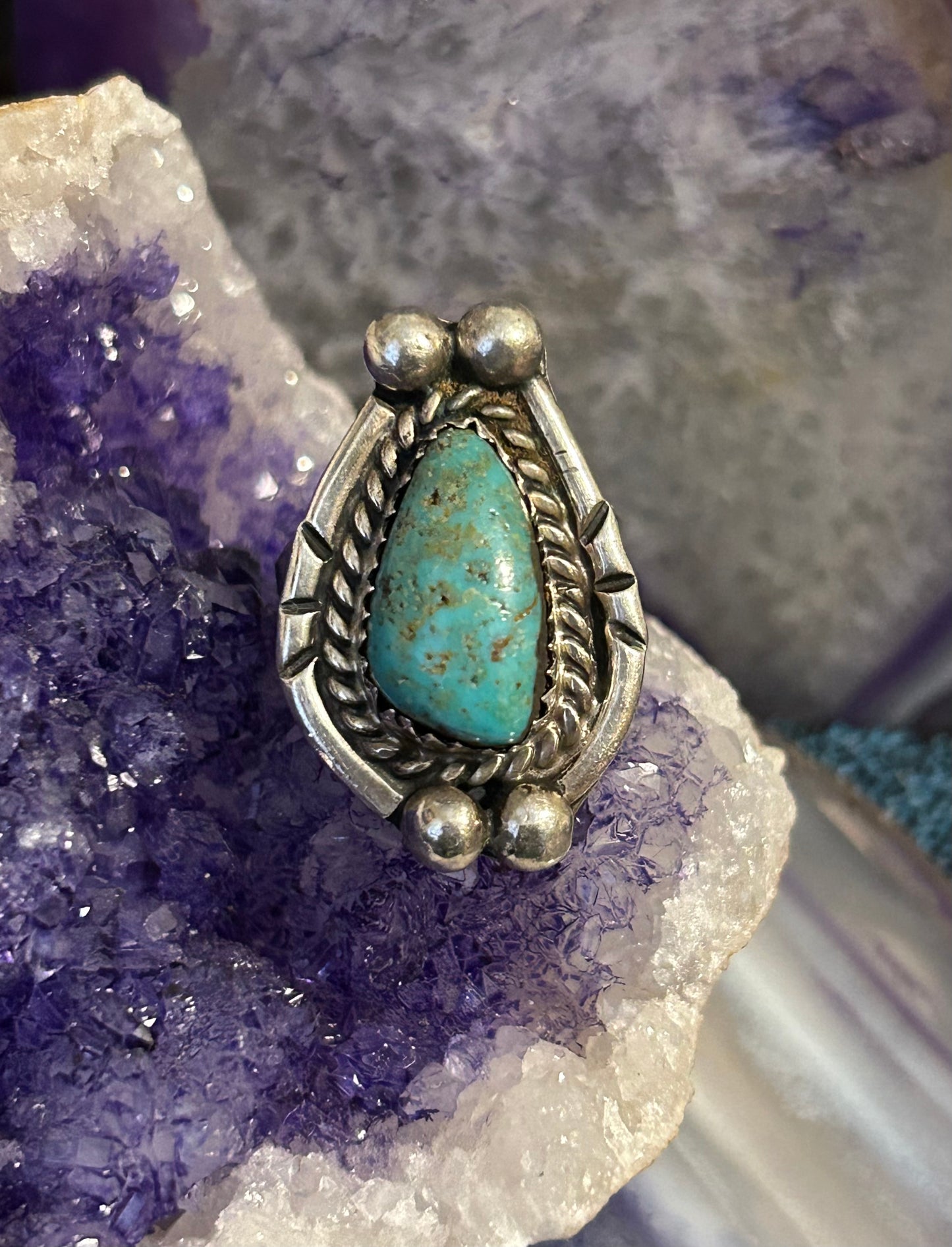 Vintage Sterling Silver Natural Turquoise Ring • Size 7.25