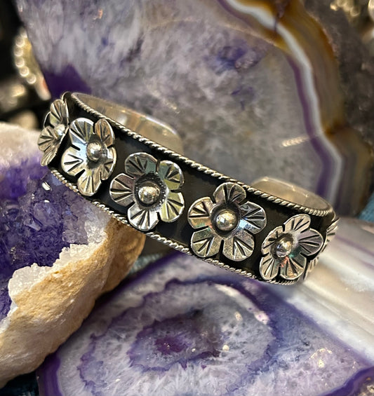 Sterling Silver Taxco Mexico Flower & Rope Handmade Cuff Bracelet