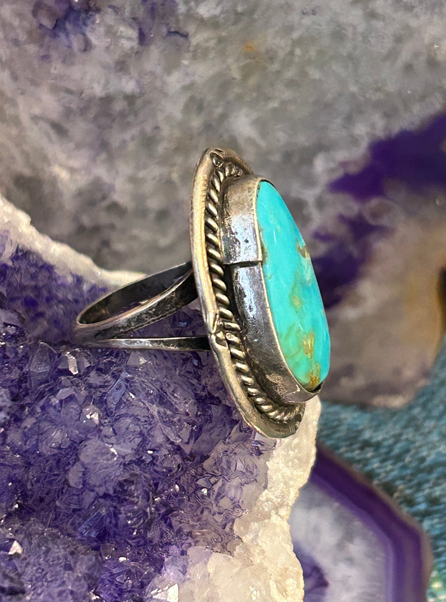 Sterling Silver Vintage Native American Turquoise Ring • Size 7