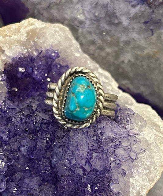 GUZ LOVE NO.87 • Sterling Silver Turquoise Nugget Ring • Size 7.5