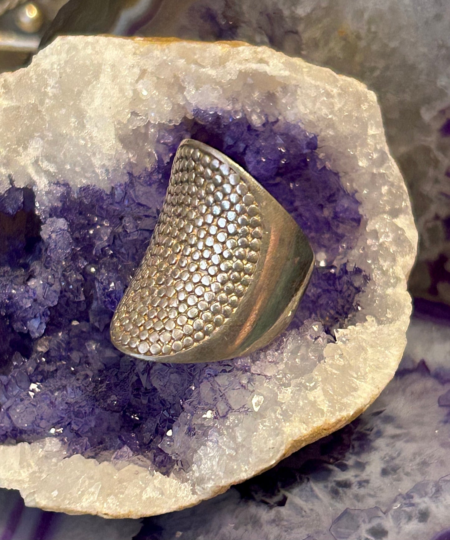 Vintage Sterling Silver Modernist Chunky Ring W/ Circle Pattern Size 8