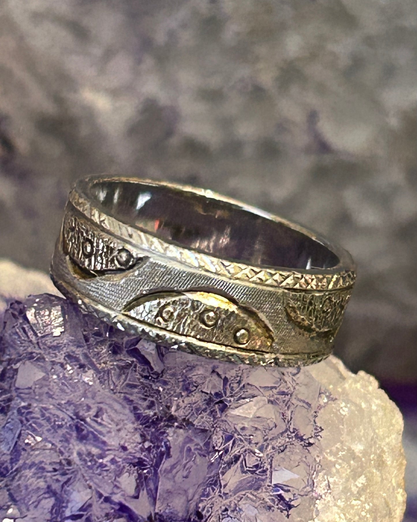 Vintage Sterling Silver Abstract Design Textured 2-tone Ring • Size 5