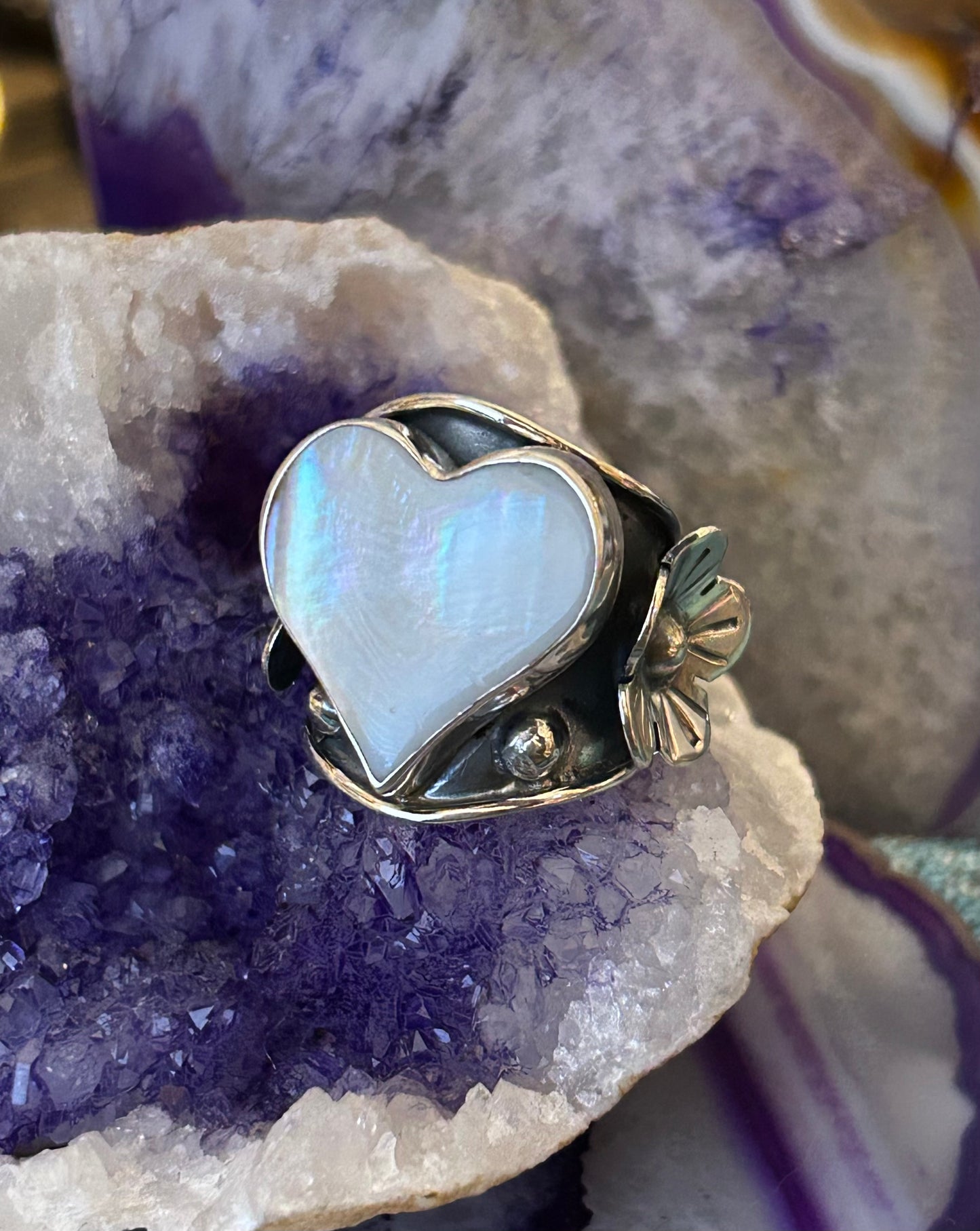Taxco Mexico Sterling Silver Mother Of Pearl Heart & Flowers Ring Size 7-9