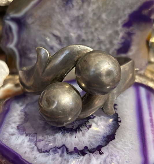 Vintage Mexico Sterling Silver Modernist Chunky Ball Hinge Bangle Bracelet