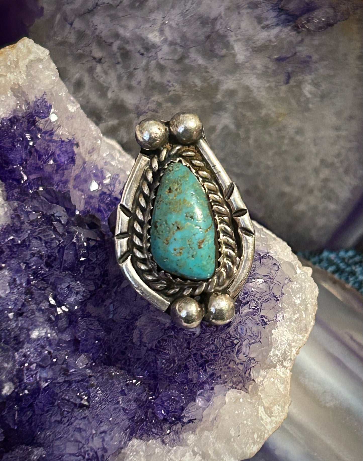 Vintage Sterling Silver Natural Turquoise Ring • Size 7.25