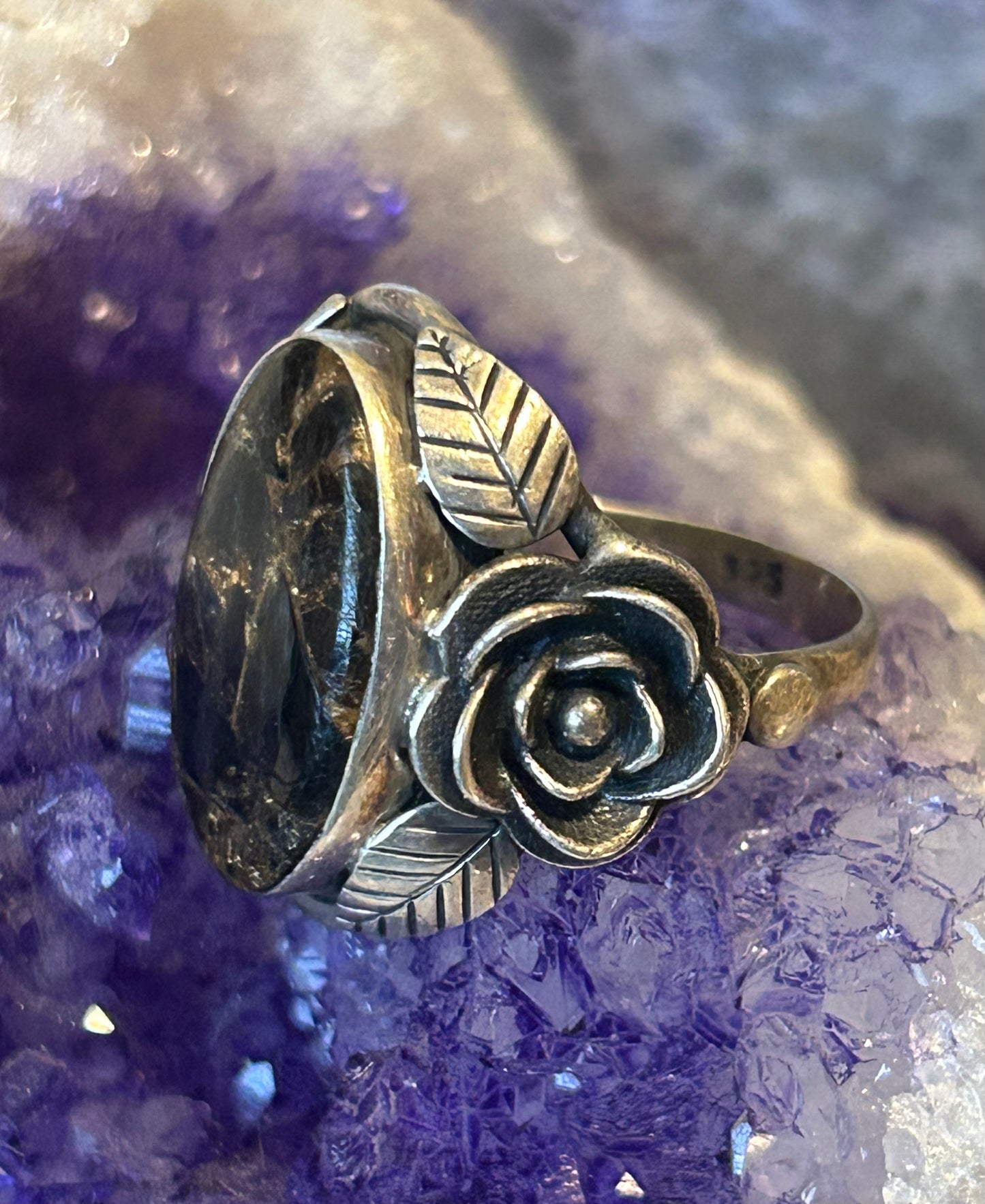 Sterling Silver White Buffalo & Roses Ring Size 8.5