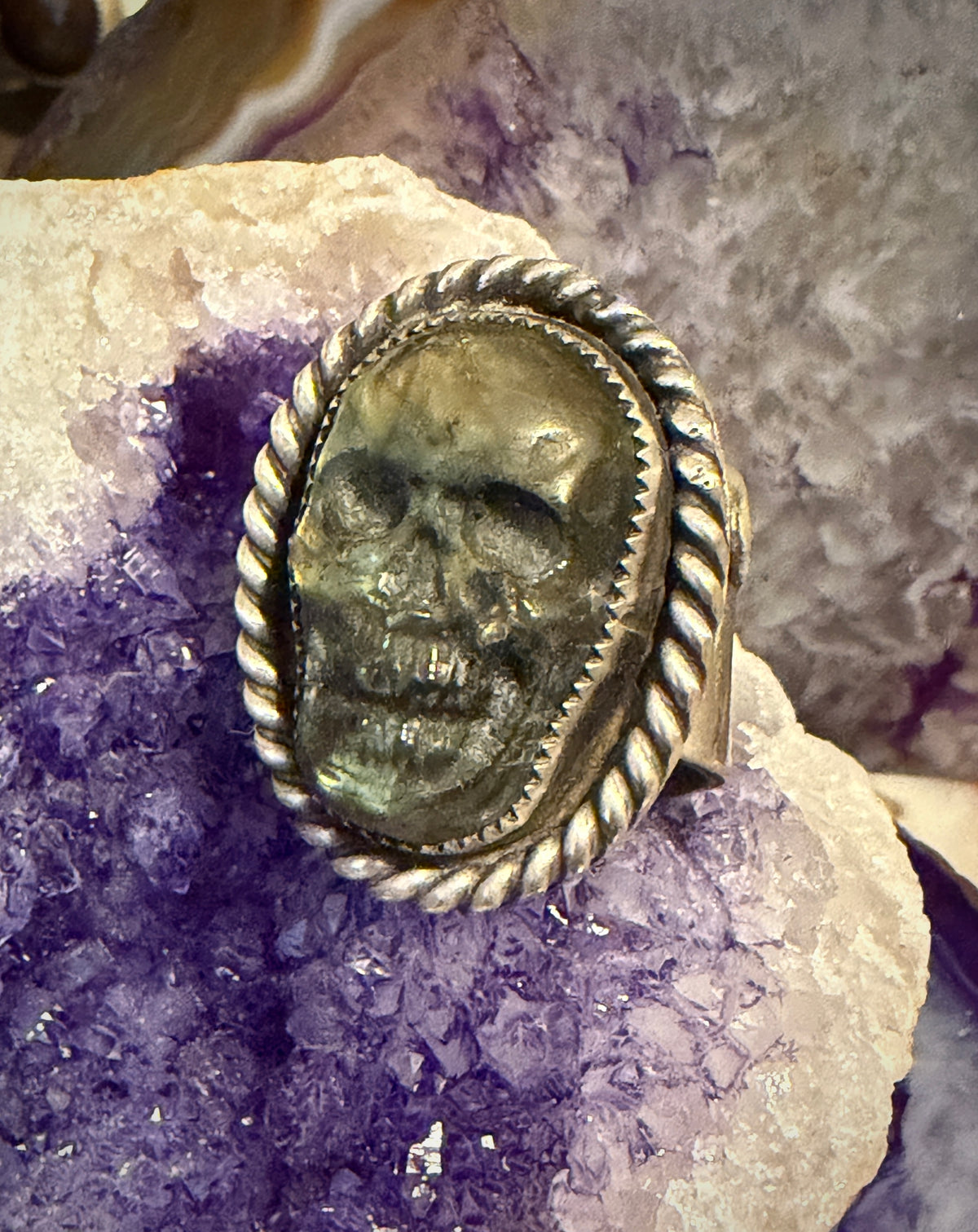 GUZ LOVE NO.111 • Statement Labradorite Skull Ring