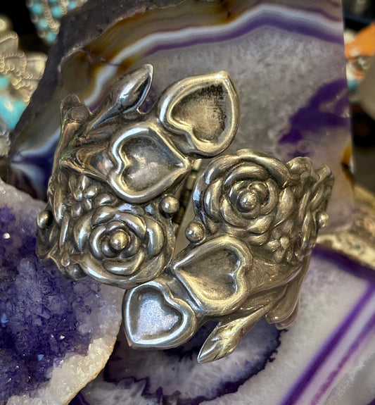 Vintage Taxco Mexico Sterling Silver bouquet of Hearts & Roses Repousse Clamper Bracelet