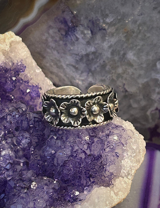 Sterling Silver Taxco Mexico Flower & Rope Band Ring Size 7-9