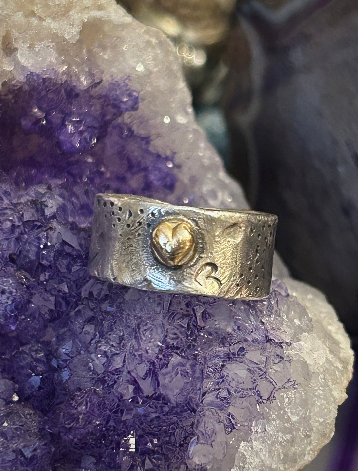 GUZ LOVE NO.105 • 14K Gold/Sterling Silver “Apocalypse” Heart Band • Size 6.75