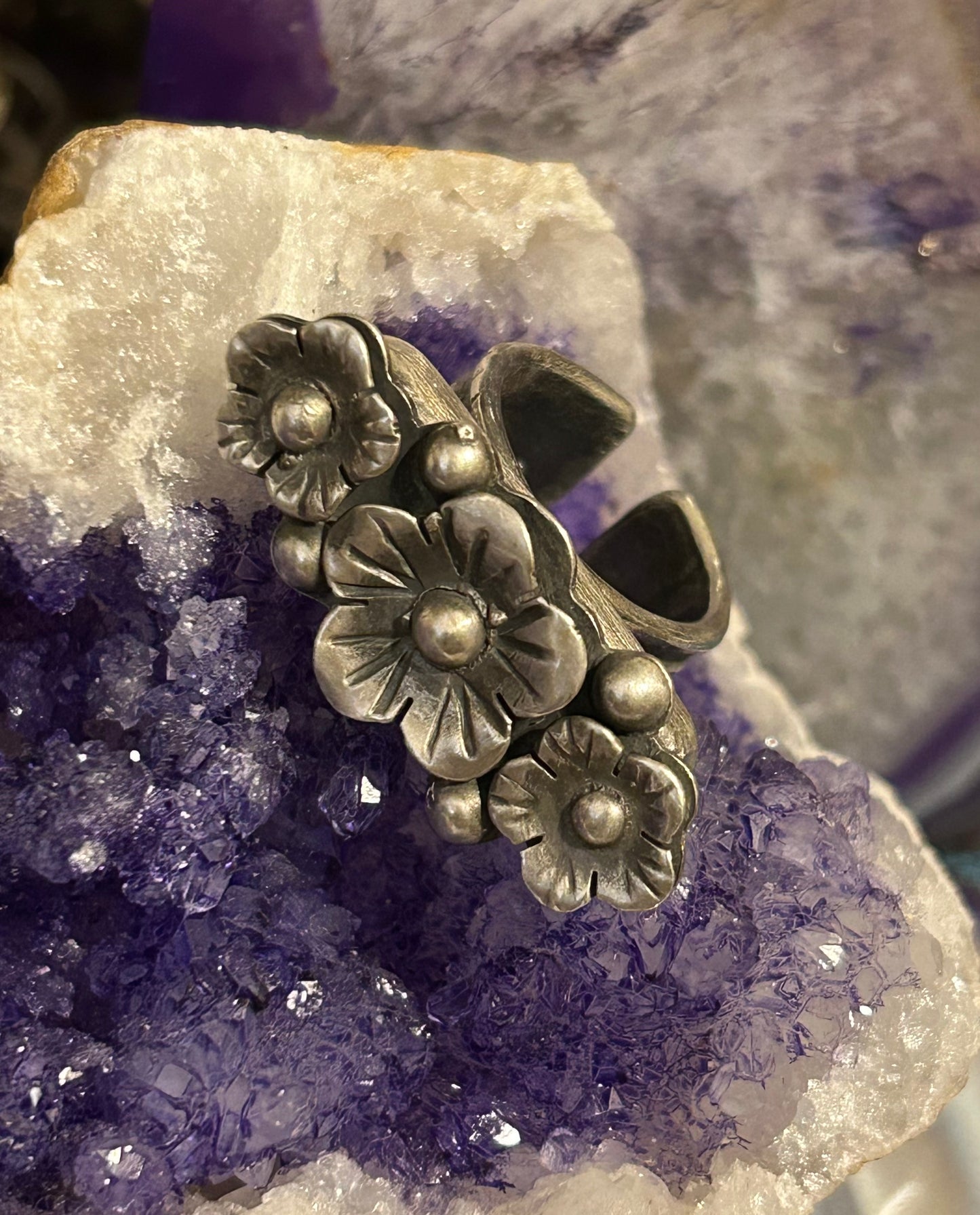 GUZ LOVE 1of1 Sterling Silver FLOWER BAR Ring • Size 5-6.5