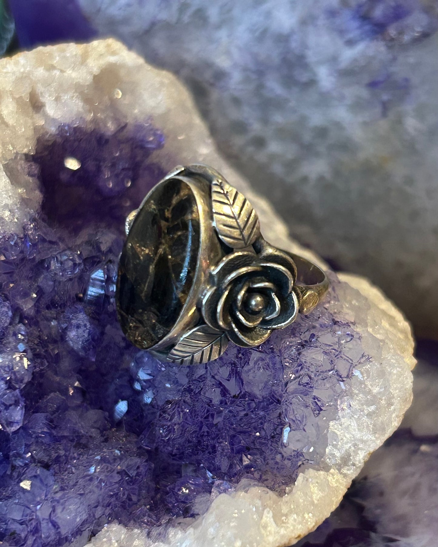 Sterling Silver White Buffalo & Roses Ring Size 8.5