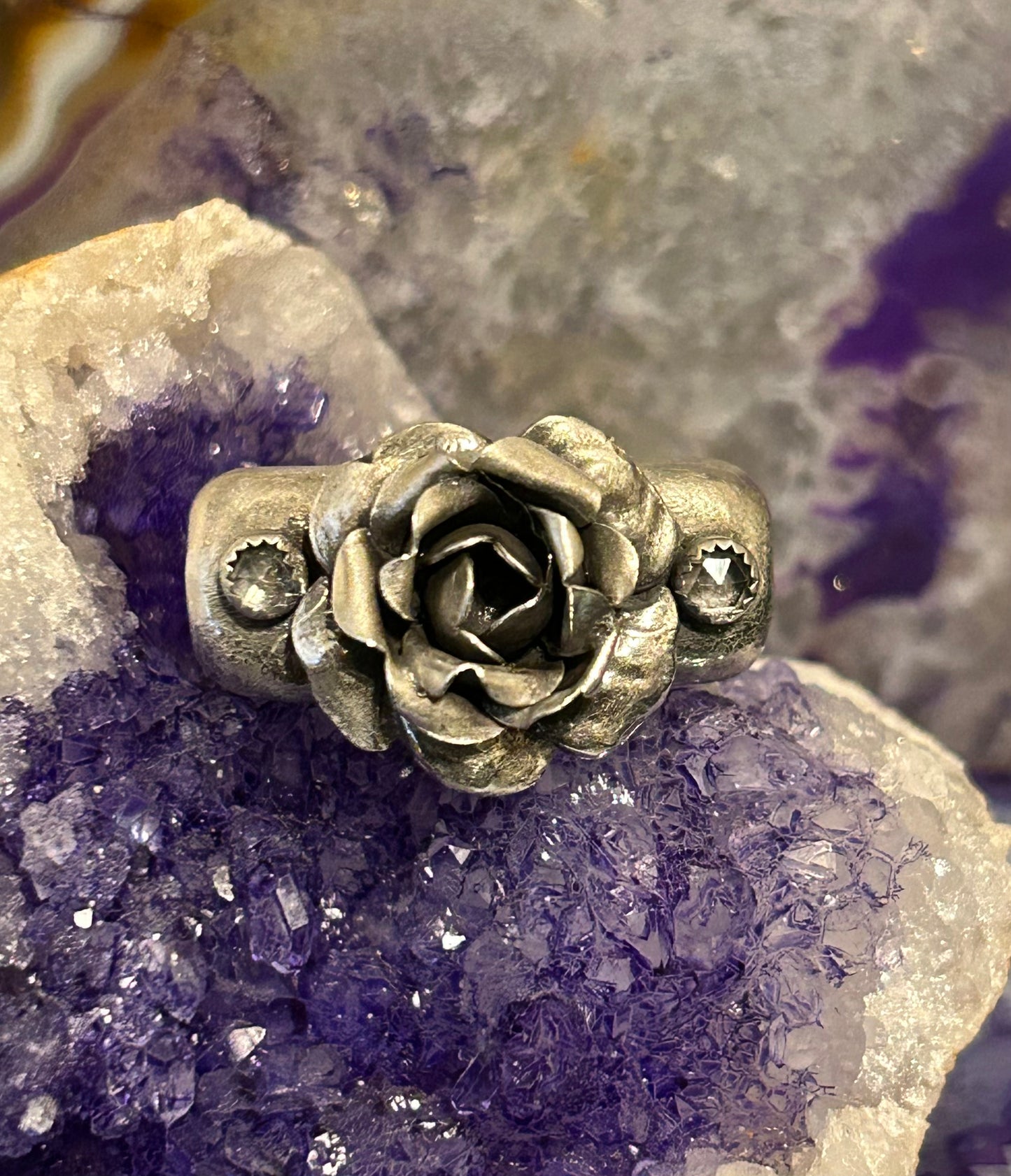 GUZ LOVE 1of1 Sterling Silver Rose & White Topaz Bar Ring • Size 5-6.5