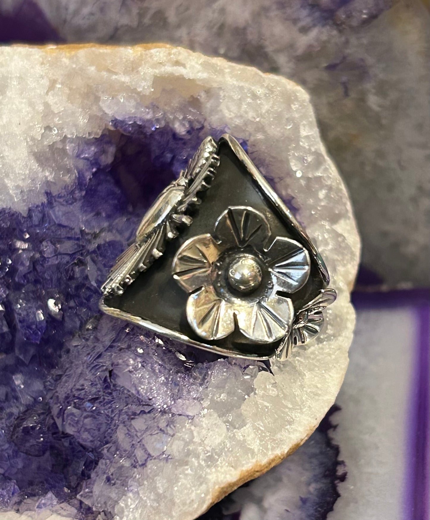 Taxco Mexico Sterling Silver Sacred Heart & Flowers Statement Ring Size 7-9