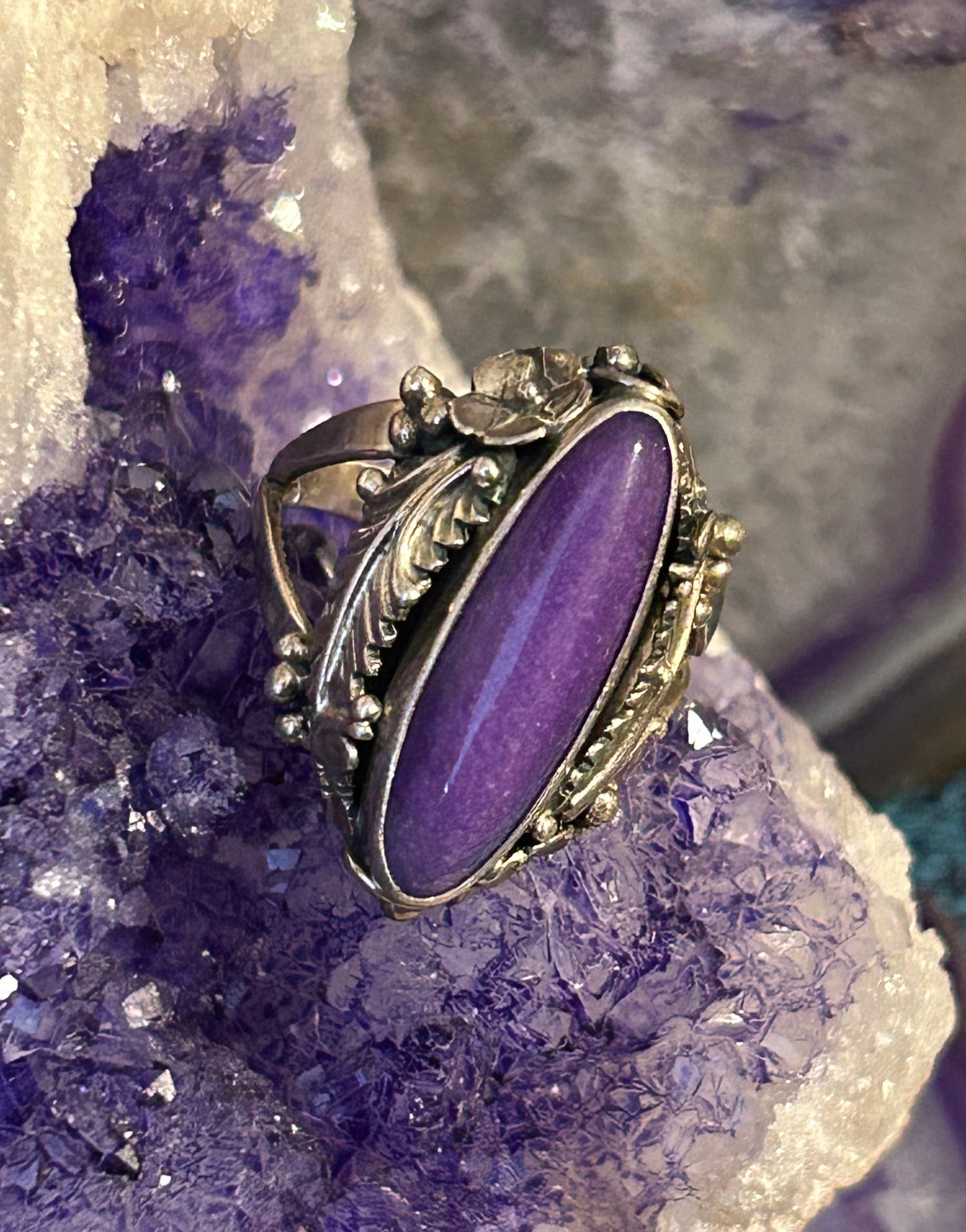 Vintage Sterling Silver Navajo RAMONA Purple Stone & Flowers Signed Ring Sz 8
