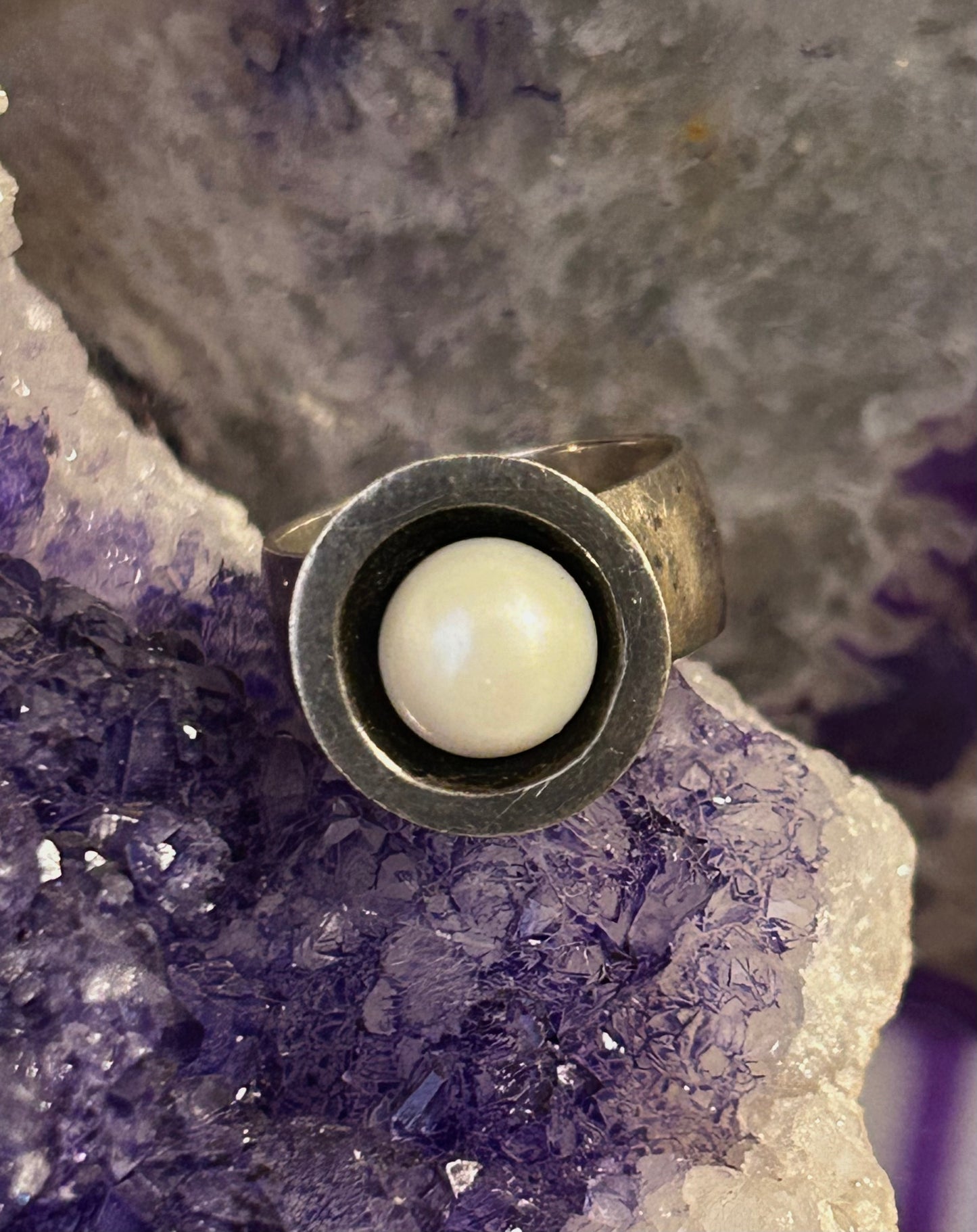 Vintage Sterling Silver Chunky Modernist Pearl Ring • Size 8