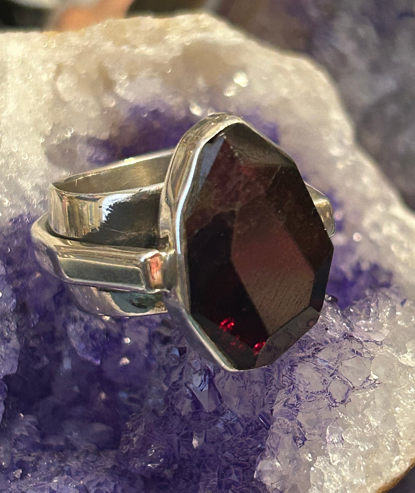 Sterling Silver Lilly Barrack Chunky Modernist Garnet Ring Size 9