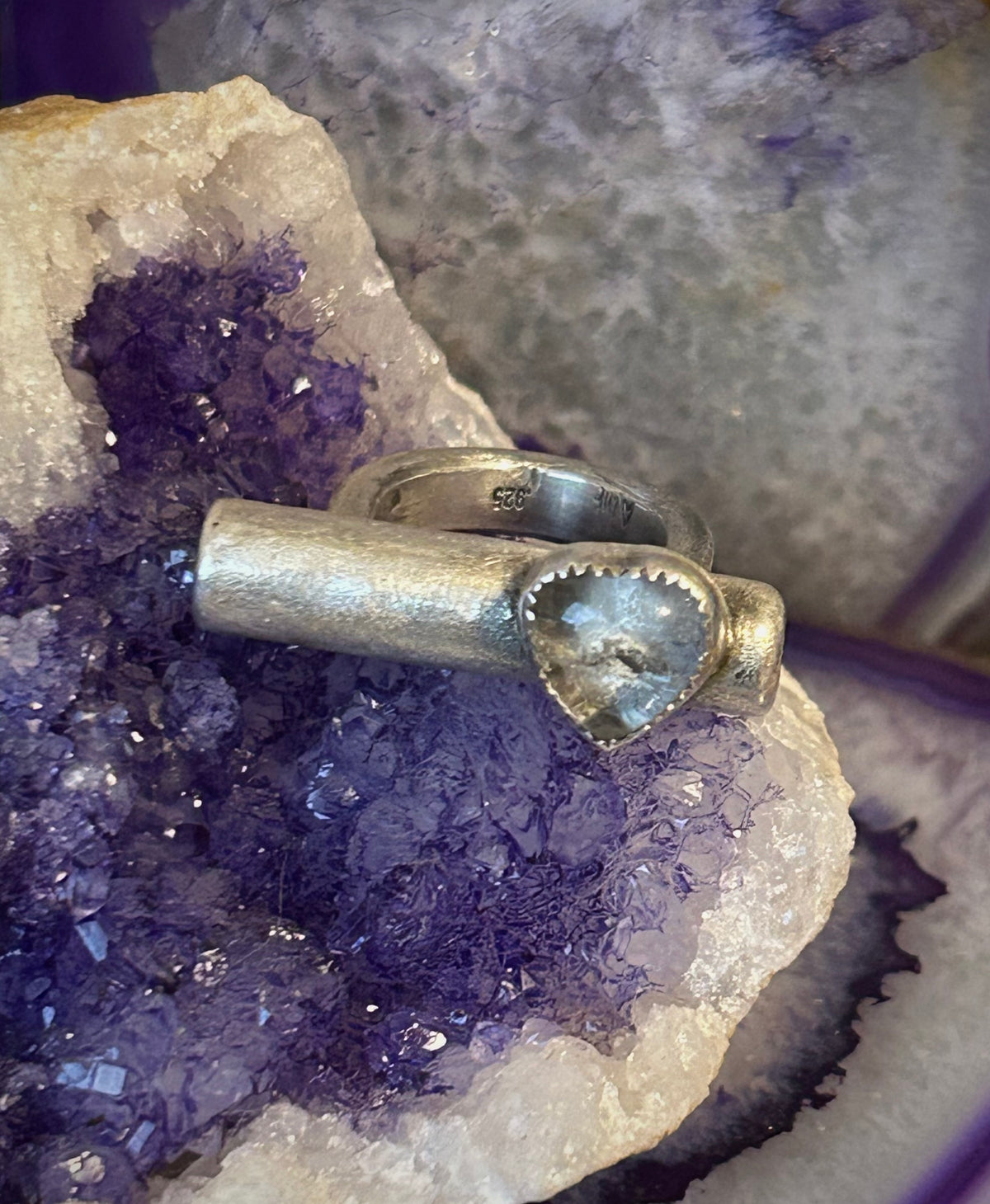 GUZ LOVE NO.115 • Sterling Silver Sculptural Heart Quartz Ring Size 7
