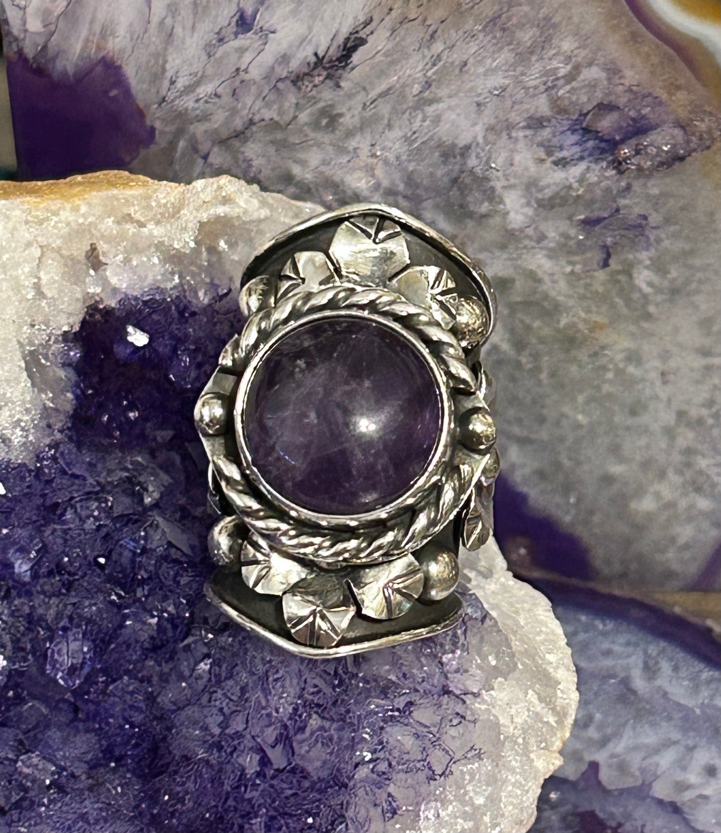 Sterling Silver Taxco Amethyst & Floral Statement Wide Band Ring • Size 7