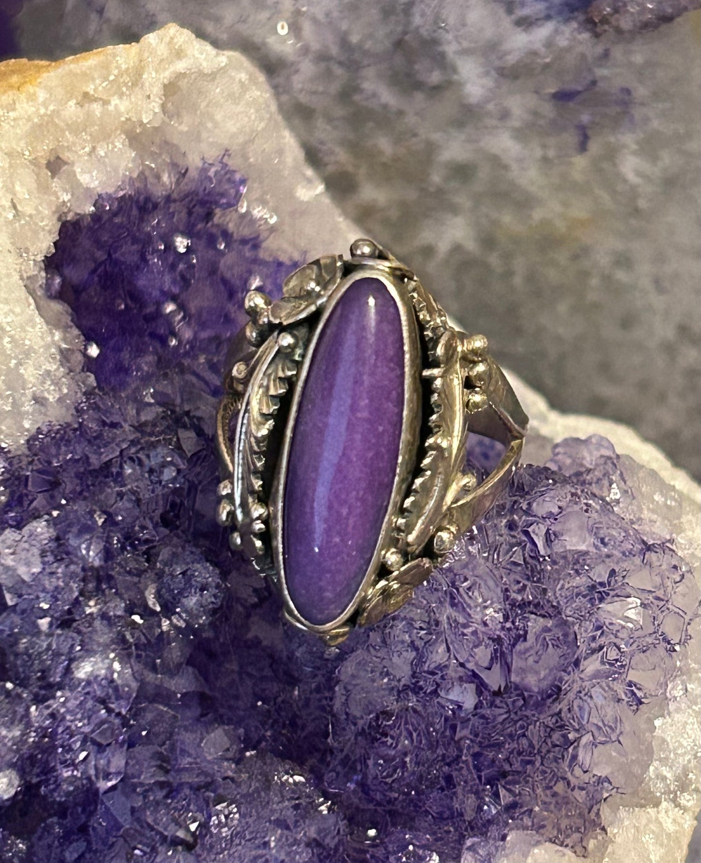 Vintage Sterling Silver Navajo RAMONA Purple Stone & Flowers Signed Ring Sz 8
