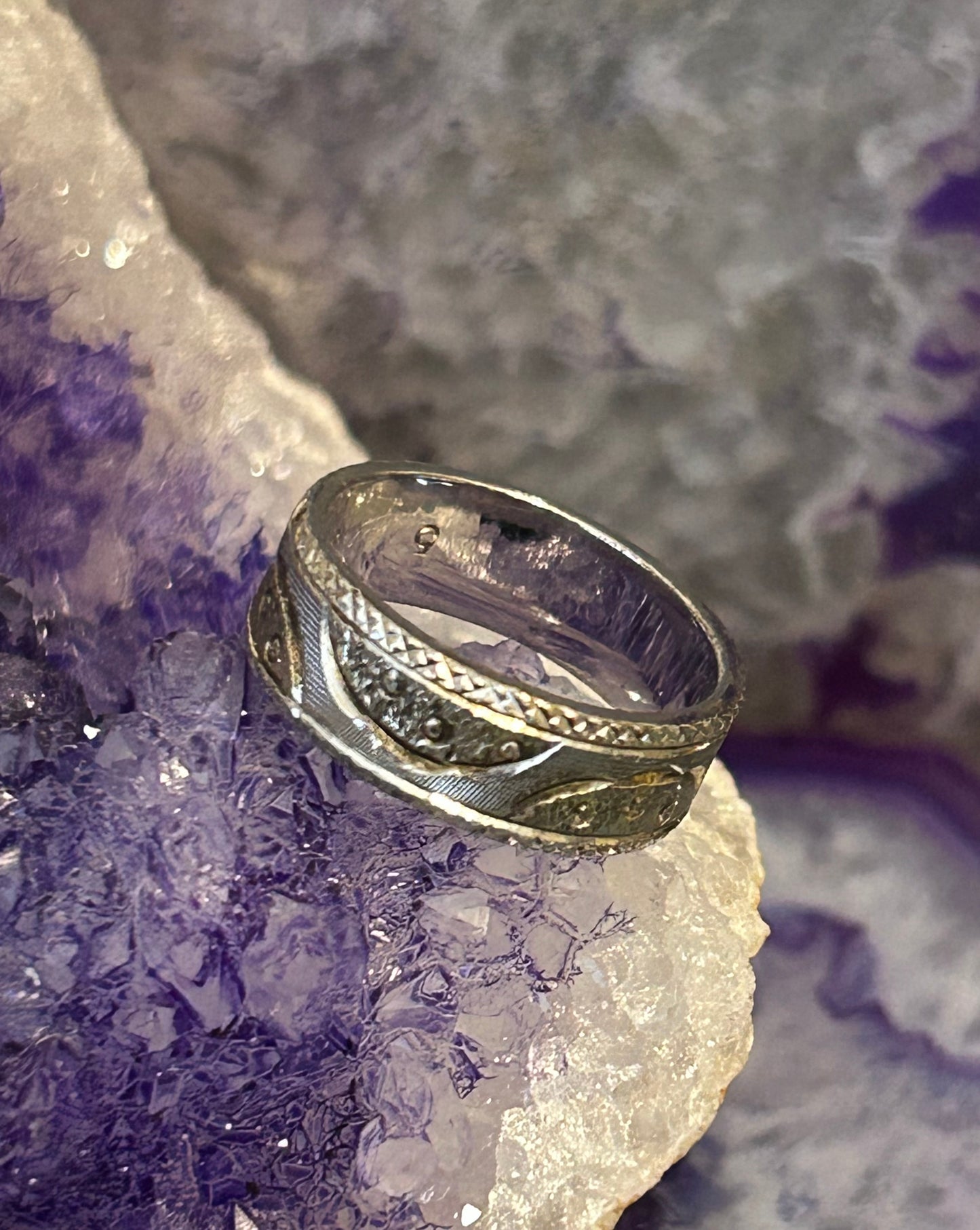 Vintage Sterling Silver Abstract Design Textured 2-tone Ring • Size 5