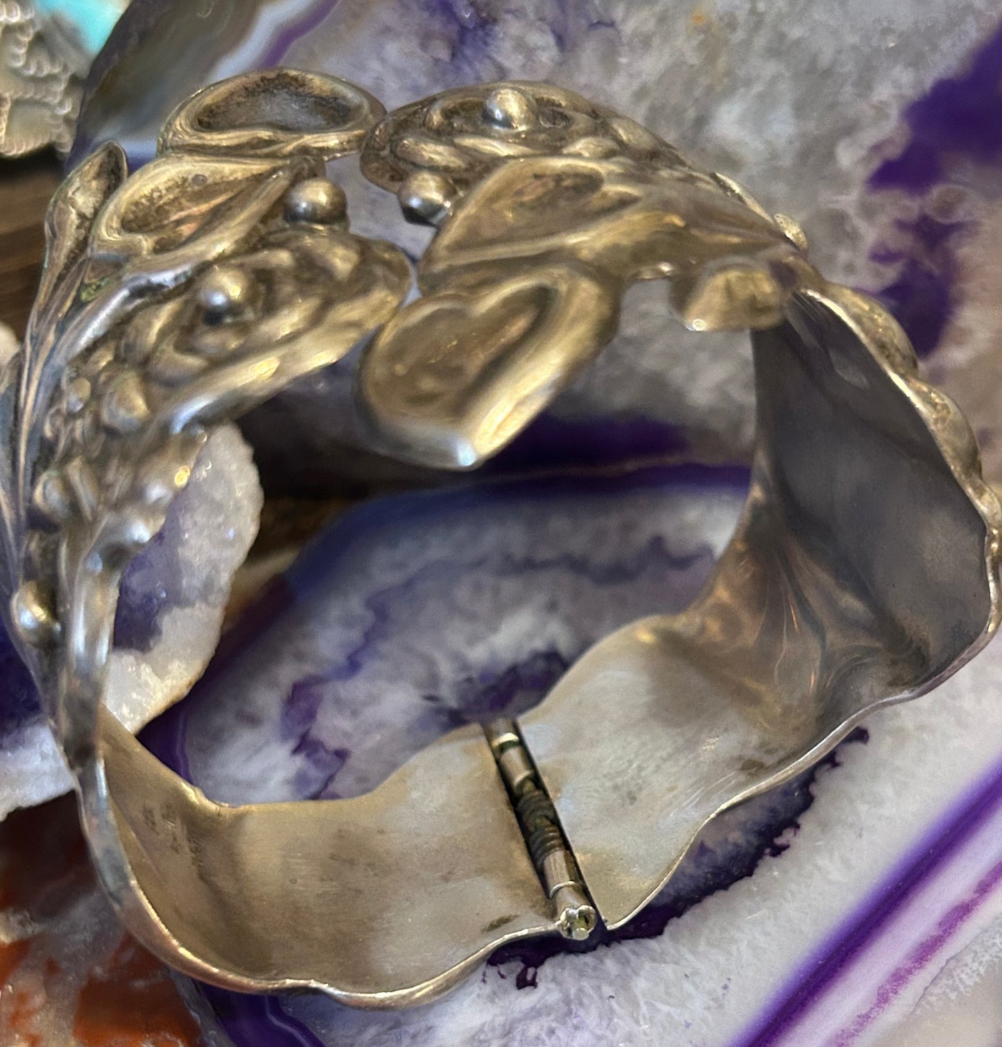 Vintage Taxco Mexico Sterling Silver bouquet of Hearts & Roses Repousse Clamper Bracelet