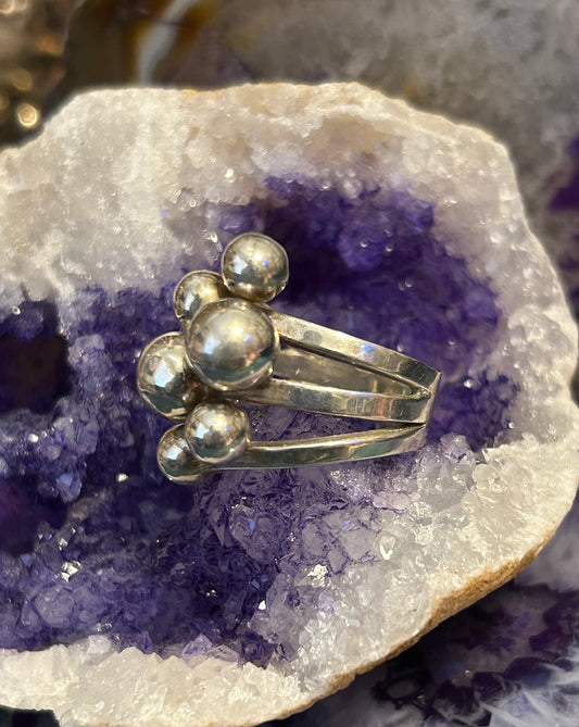 Sterling Silver Modernist Abstract Balls Ring Size 7