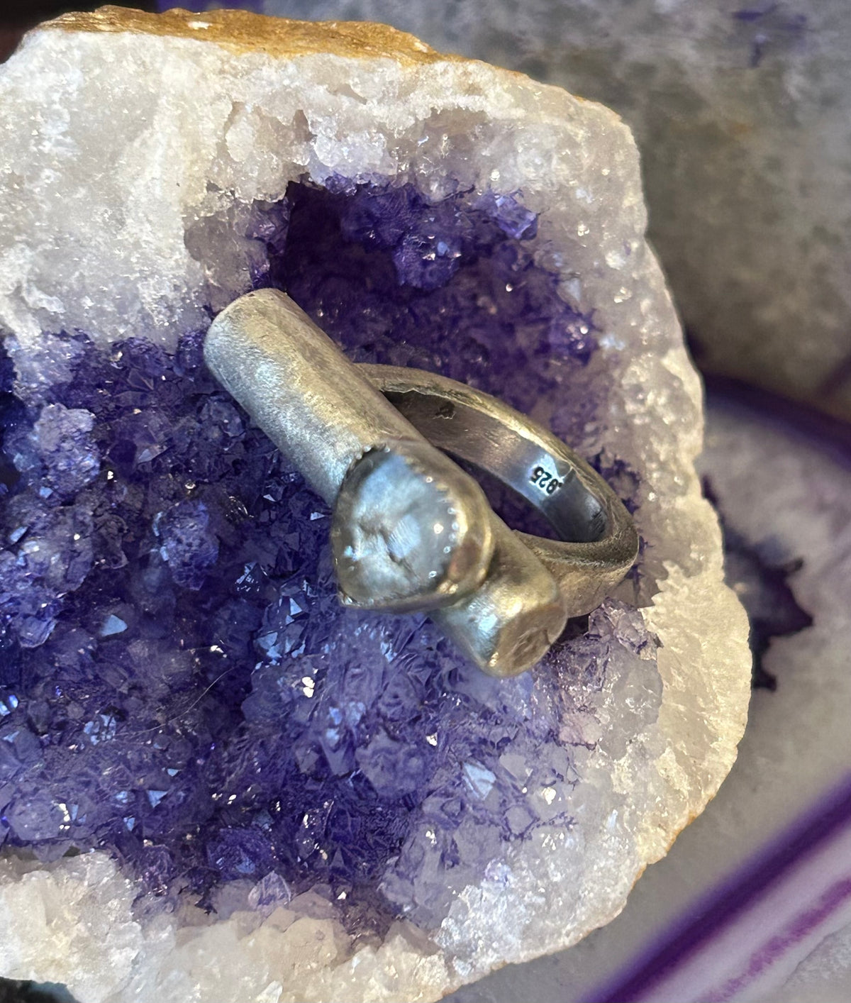 GUZ LOVE NO.115 • Sterling Silver Sculptural Heart Quartz Ring Size 7