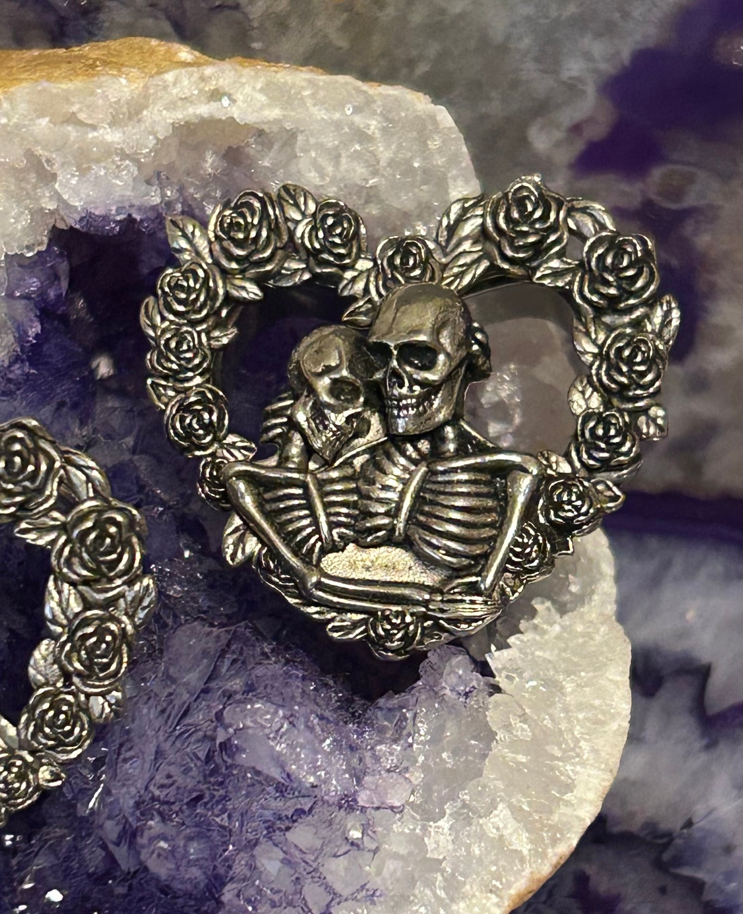 Love Eternal Skeletons Heart Eyelet Plugs • Size 1 Inch