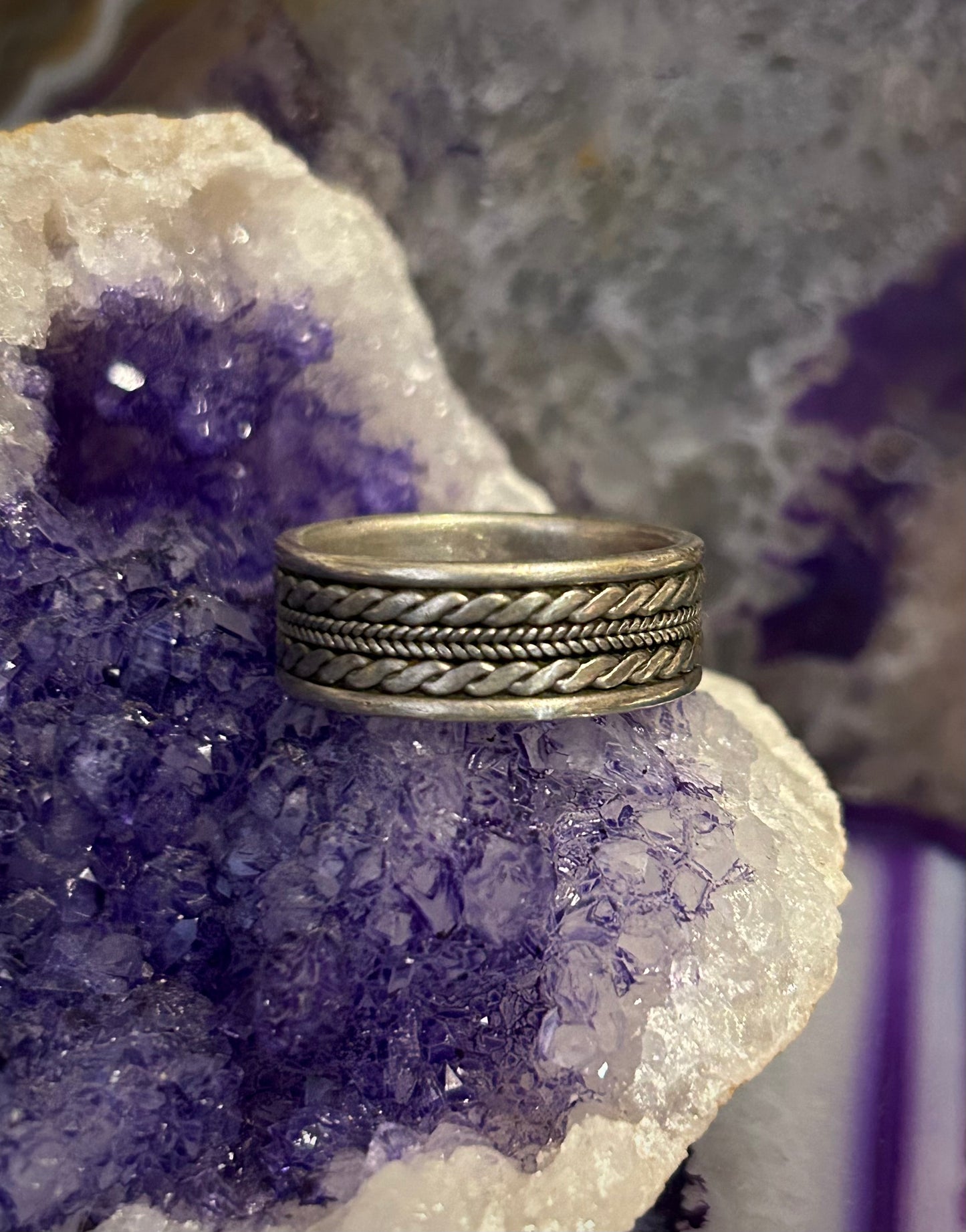 Vintage Sterling Silver Wide Band Ring w/ Rope Detailing • Size 9.25