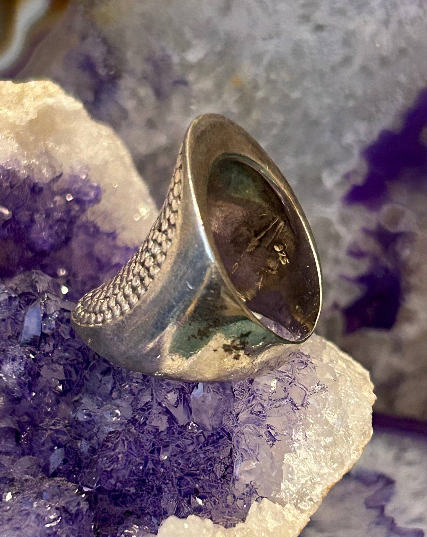 Vintage Sterling Silver Modernist Chunky Ring W/ Circle Pattern Size 8