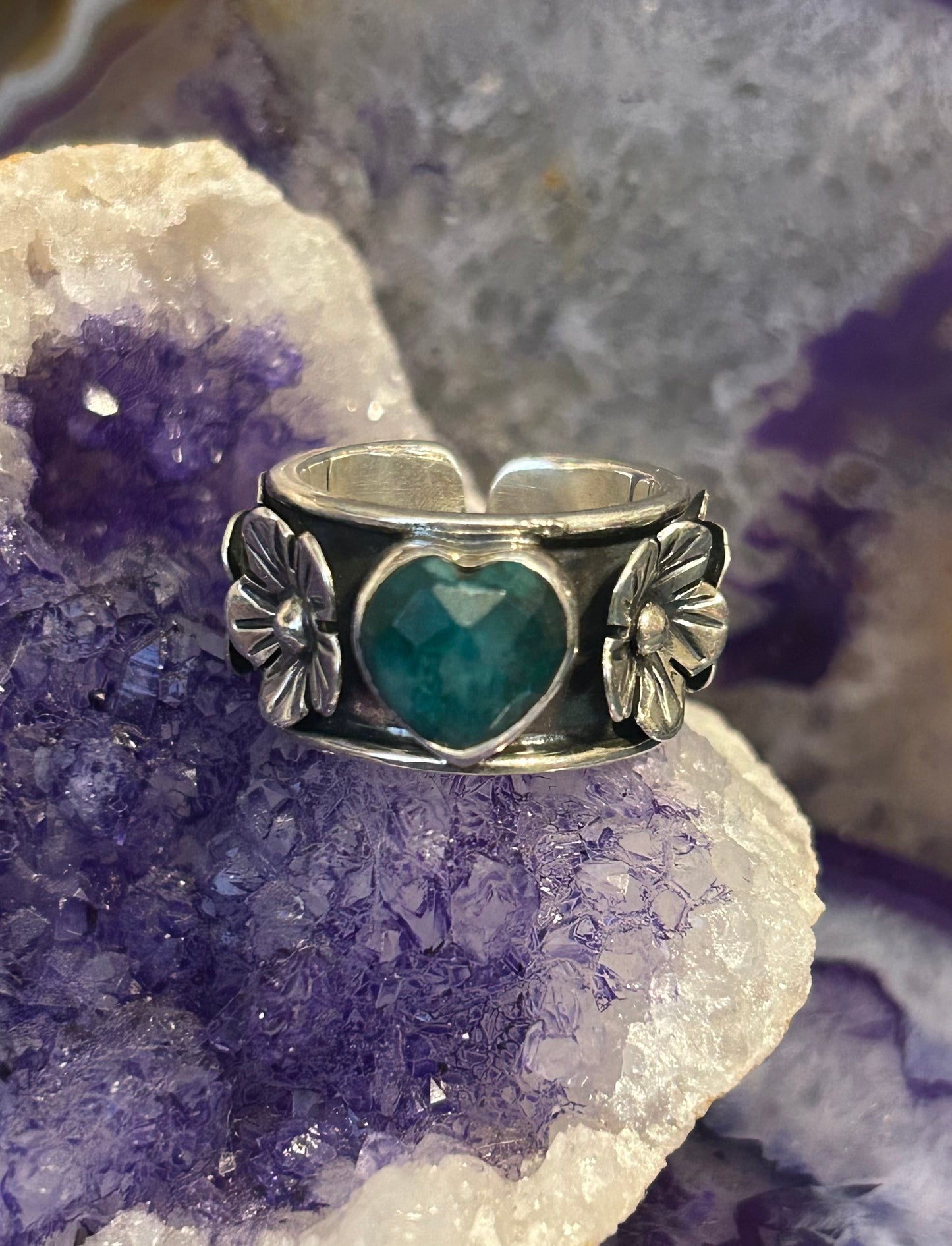 Sterling Silver Taxco Mexico Emerald Heart & Flowers Ring Size 8-9.5