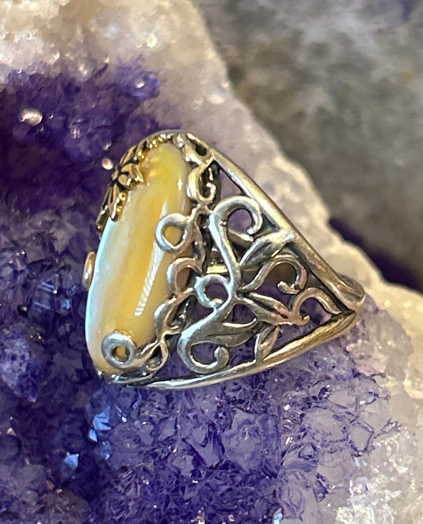 Sterling Silver Relios Yellow Mother Of Pearl w/ Flower Ring Size 7.5