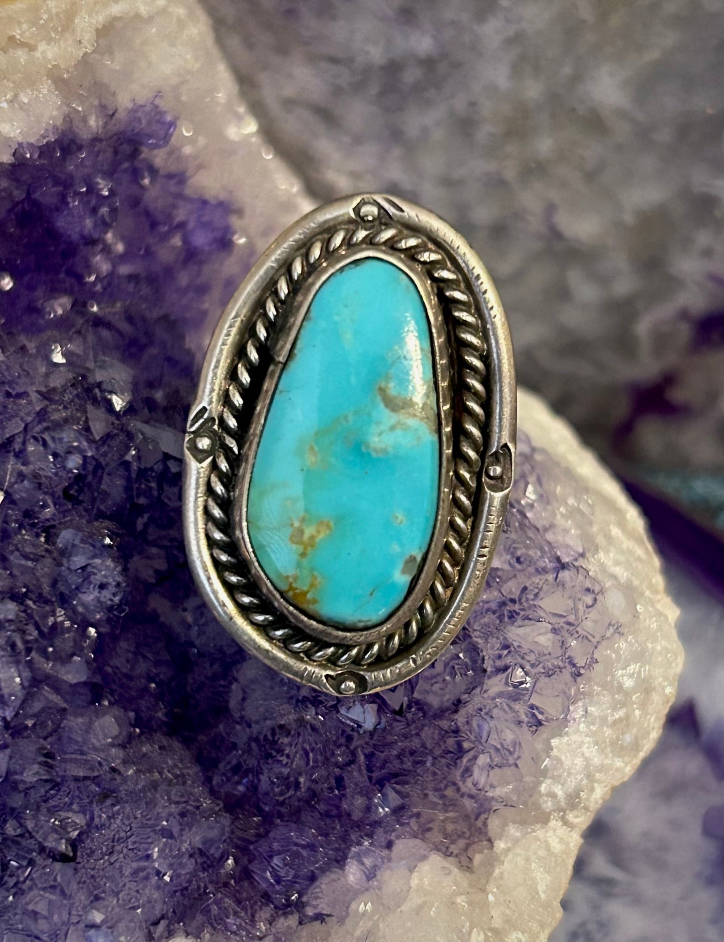 Sterling Silver Vintage Native American Turquoise Ring • Size 7